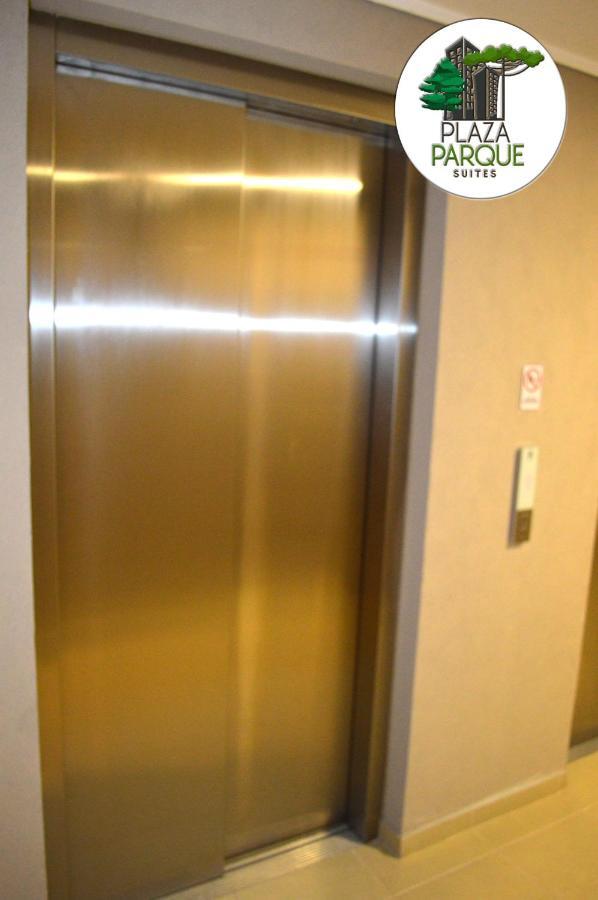 Apartamento Plaza Parque Suites 1009 *